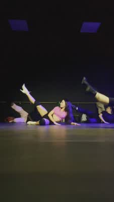 Musik video för Gravity Dance School Musik video för Gravity Dance School