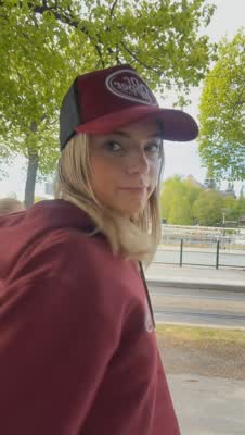 Rast efter att ha delat ut DrPeper till folket